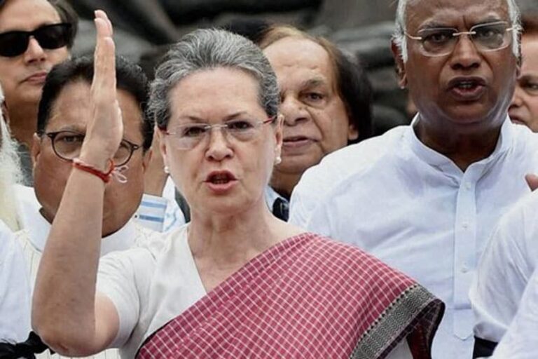 Sonia Gandhi will continue to lead the Congress till party elects a new chief. (Image Courtesy: News18)