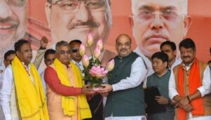 Although BJP appeared to be very strong in West Bengal, it is grappling with several challenges on ground. (file Image, credit: PTI)