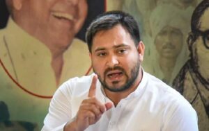 Tejashwi Yadav announced permanent jobs for Jeevika Didis with a salary hike to 30000.(File photo)
