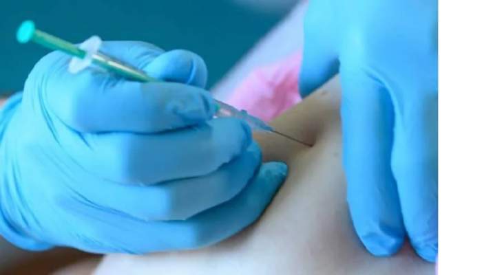 A representational image of the Pfizer vaccine being administered to a patient (File Photo, Image credit: Moneycontrol)