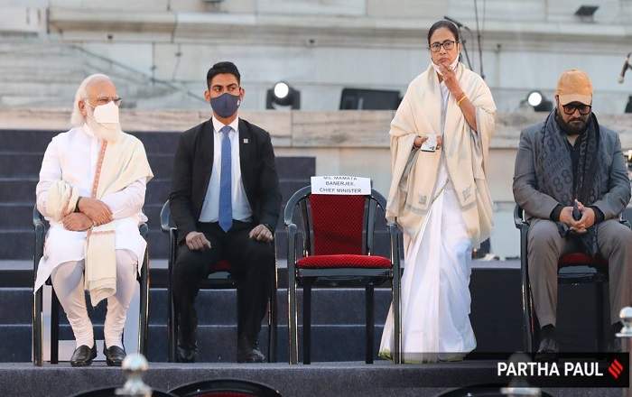 Prime Minister Narendra Modi and West Bengal chief minister Mamata Banerjee at the Victoria Memorial function (File Photo, Image credit: The Indian Express)