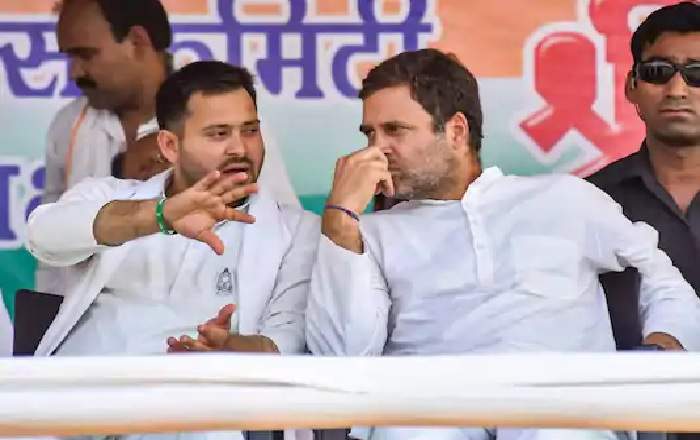 Tejashwi Yadav and Rahul Gandhi (R) (File Photo, Image credit: News 18)