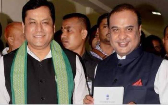 Assam chief minister Sarbananda Sonowal and finance minister Himanta Biswa Sarma (R) (Image credit: News Live TV)