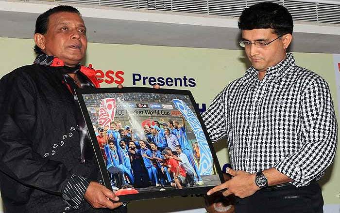 Mithun Chakravarty and Sourav Ganguly (R) (Image credit: Outlook India)