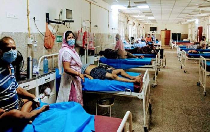 File Photo of corona virus patients in a Varanasi hospital (Image credit: ThePrint)