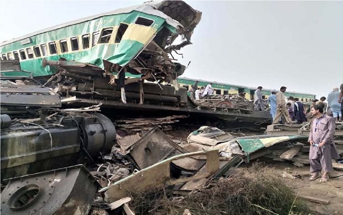 A scene of mangled coaches from the accident site (Image credit: News Nation)
